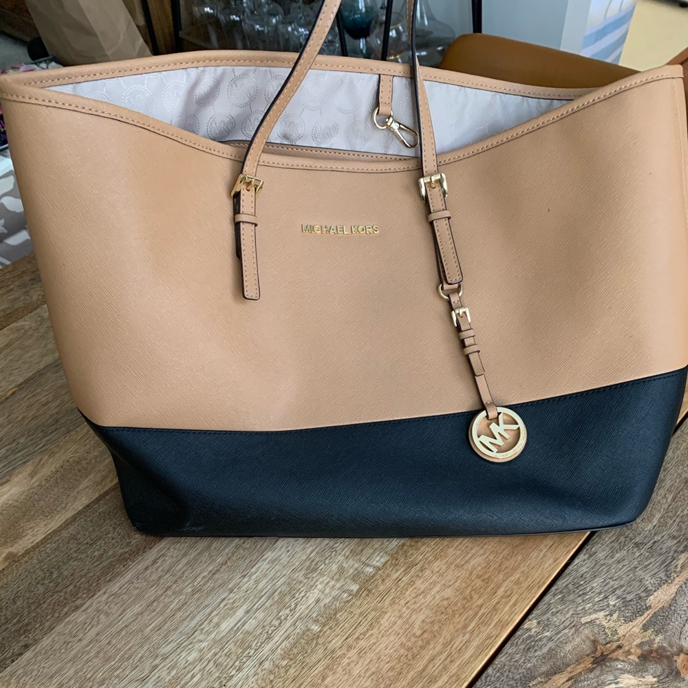 Michael Kors purse